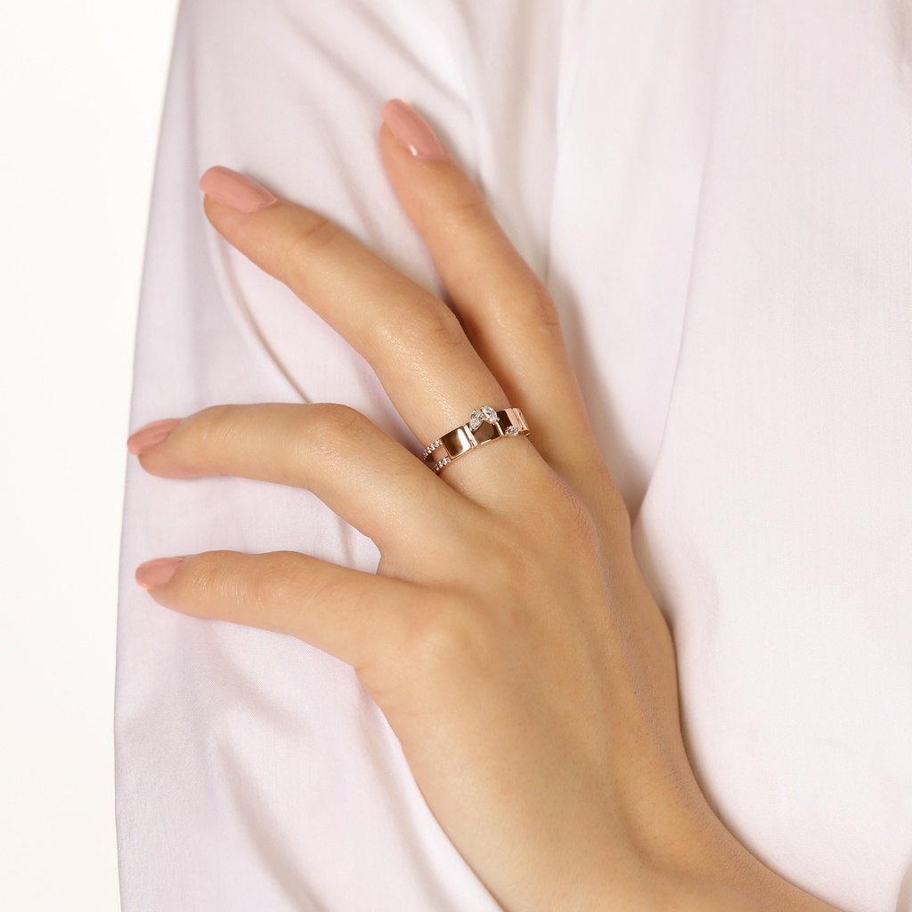 LUST RING