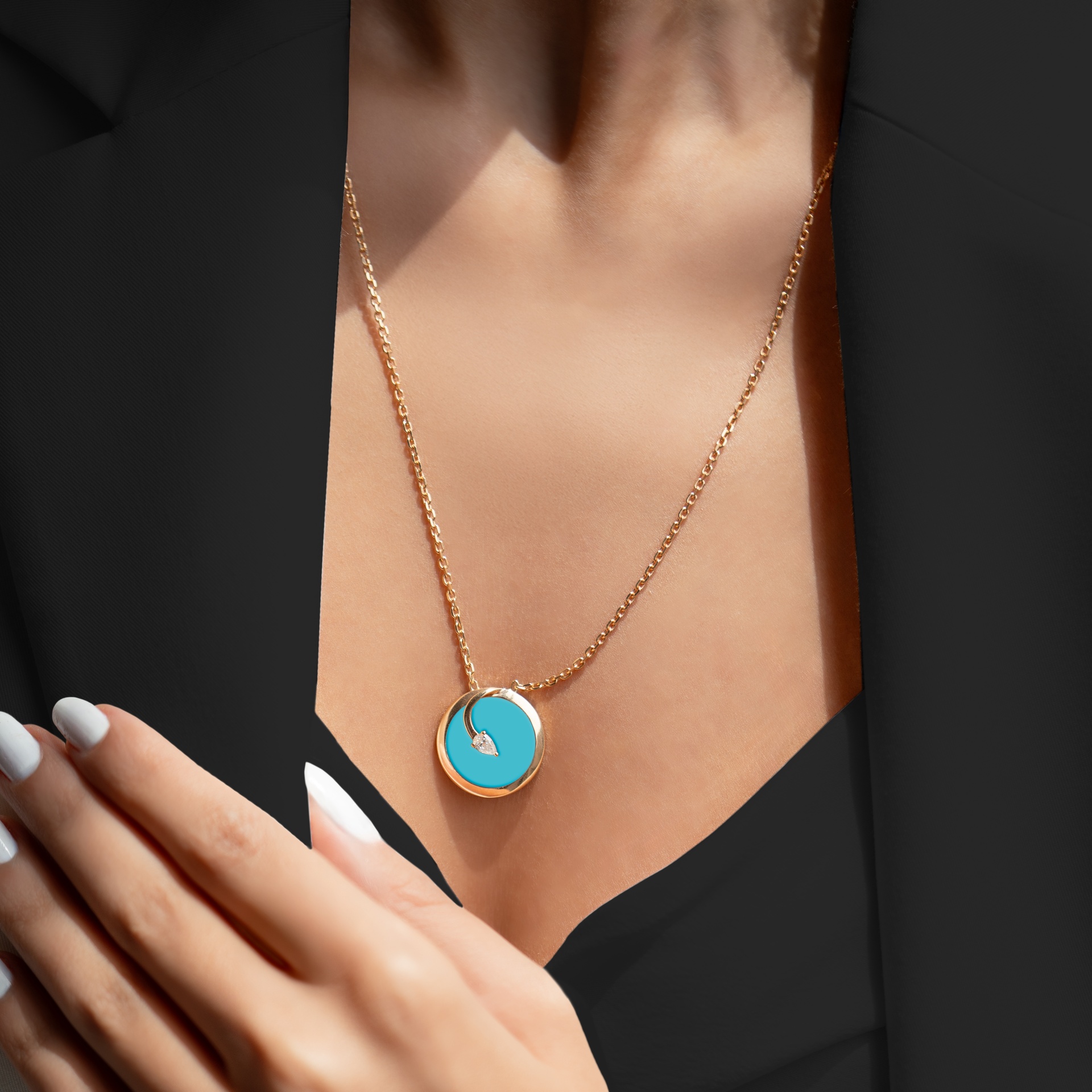 CODA di LEONE PENDANT (Medium Size)