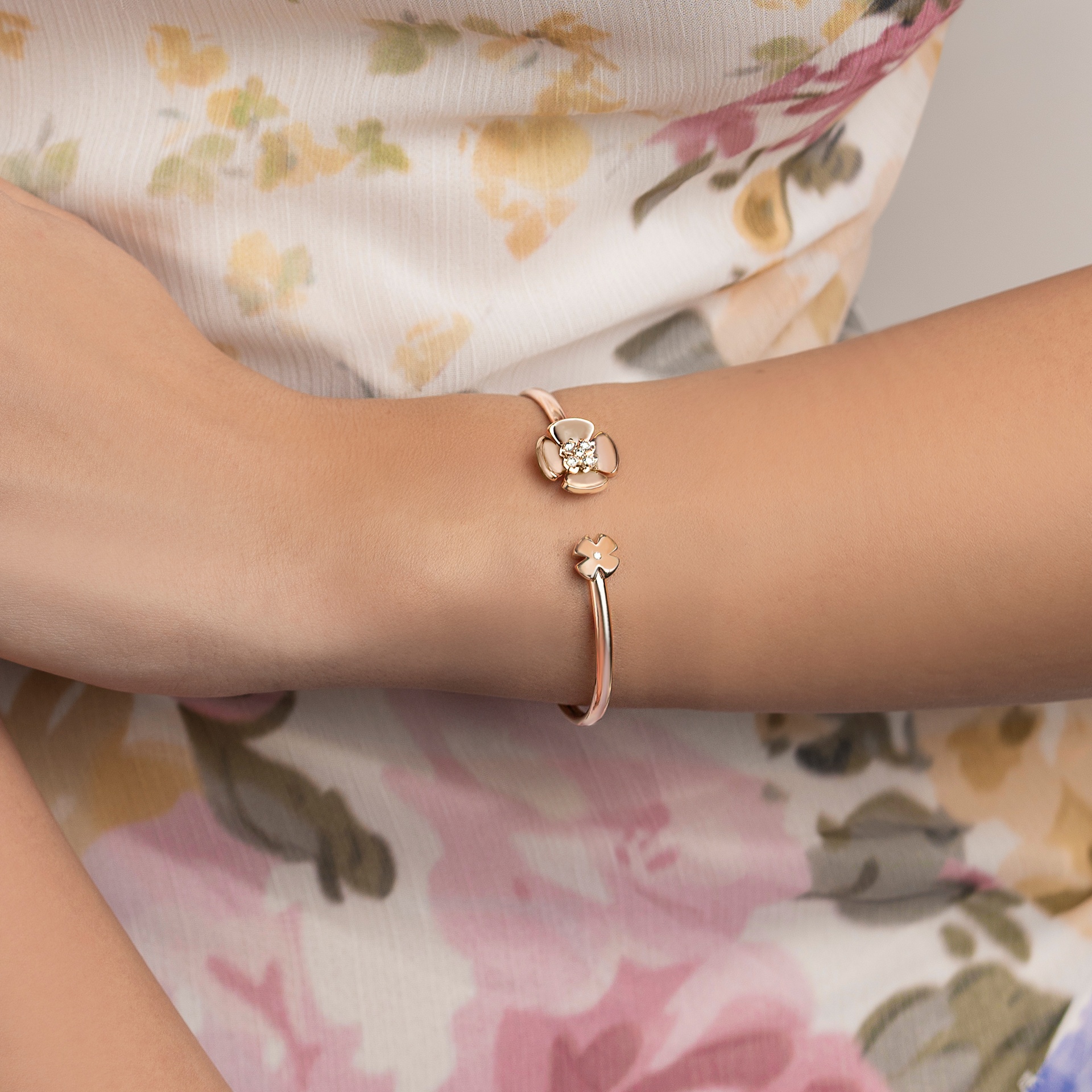 EVERBLOOM BANGLE