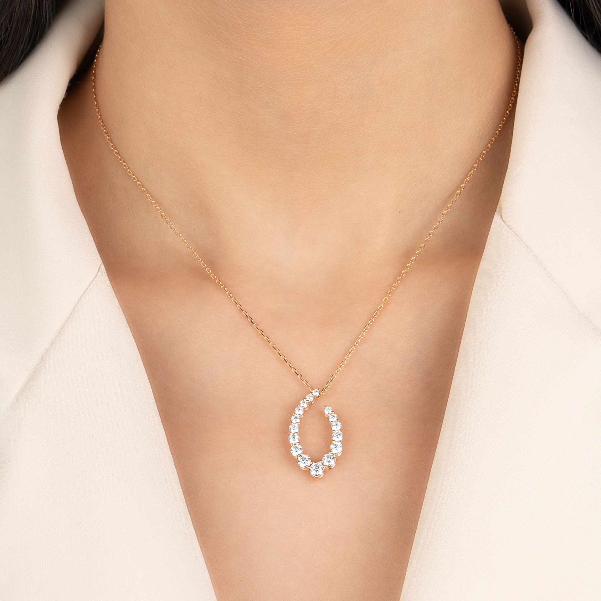 HIGH JEWELRY PENDANT