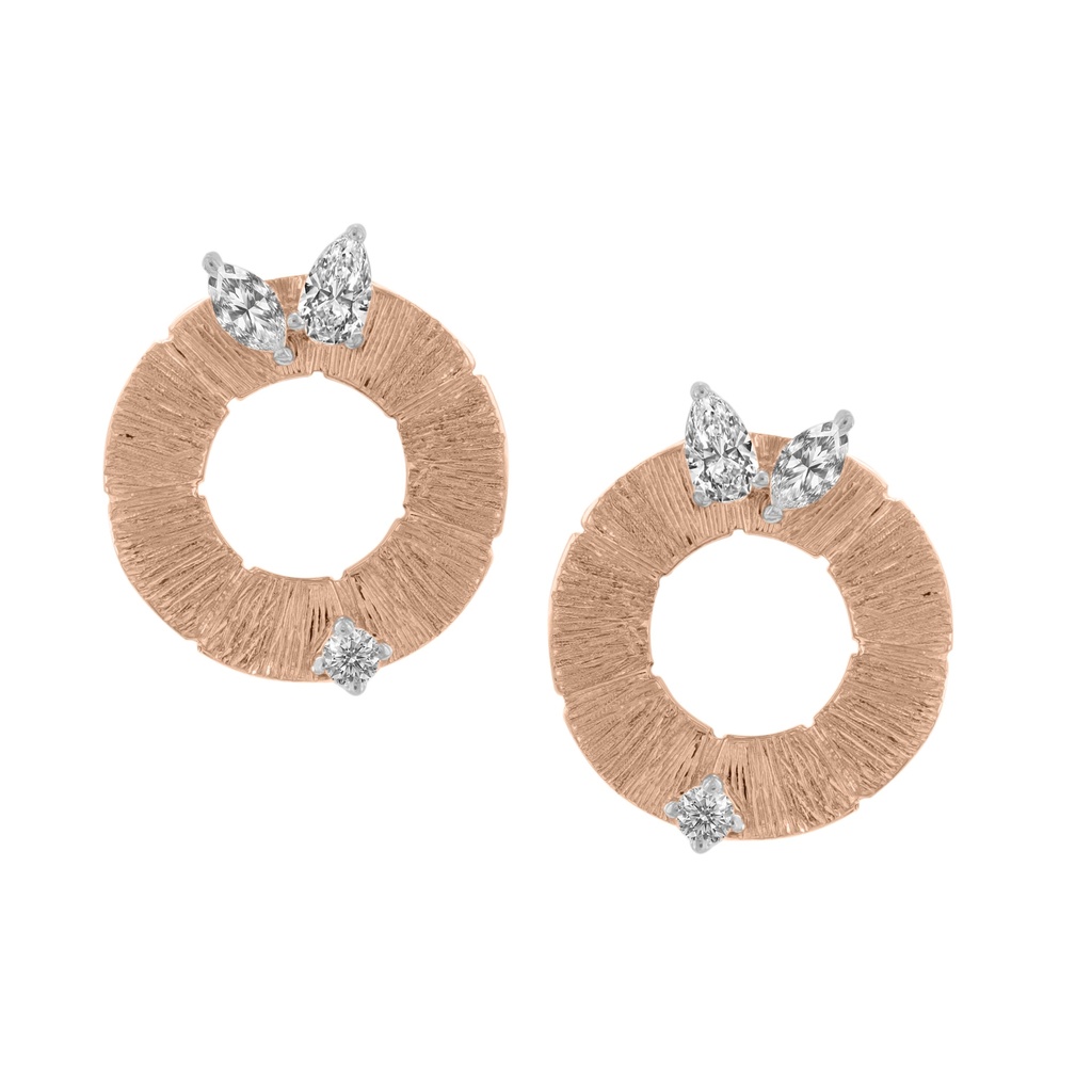 LUST EARRING