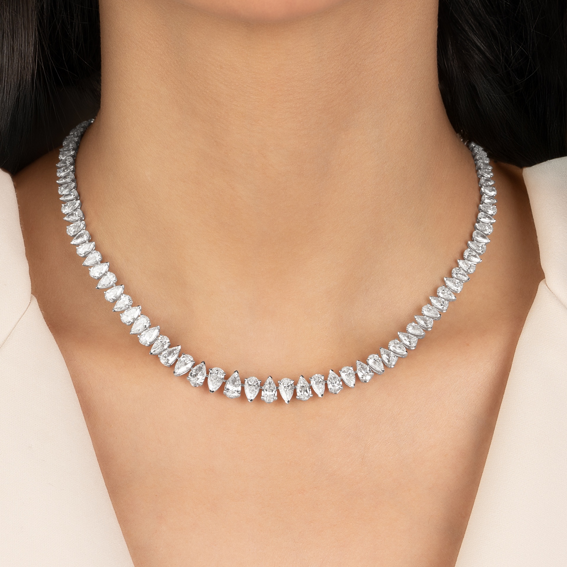 HIGH JEWELRY NECKLACE