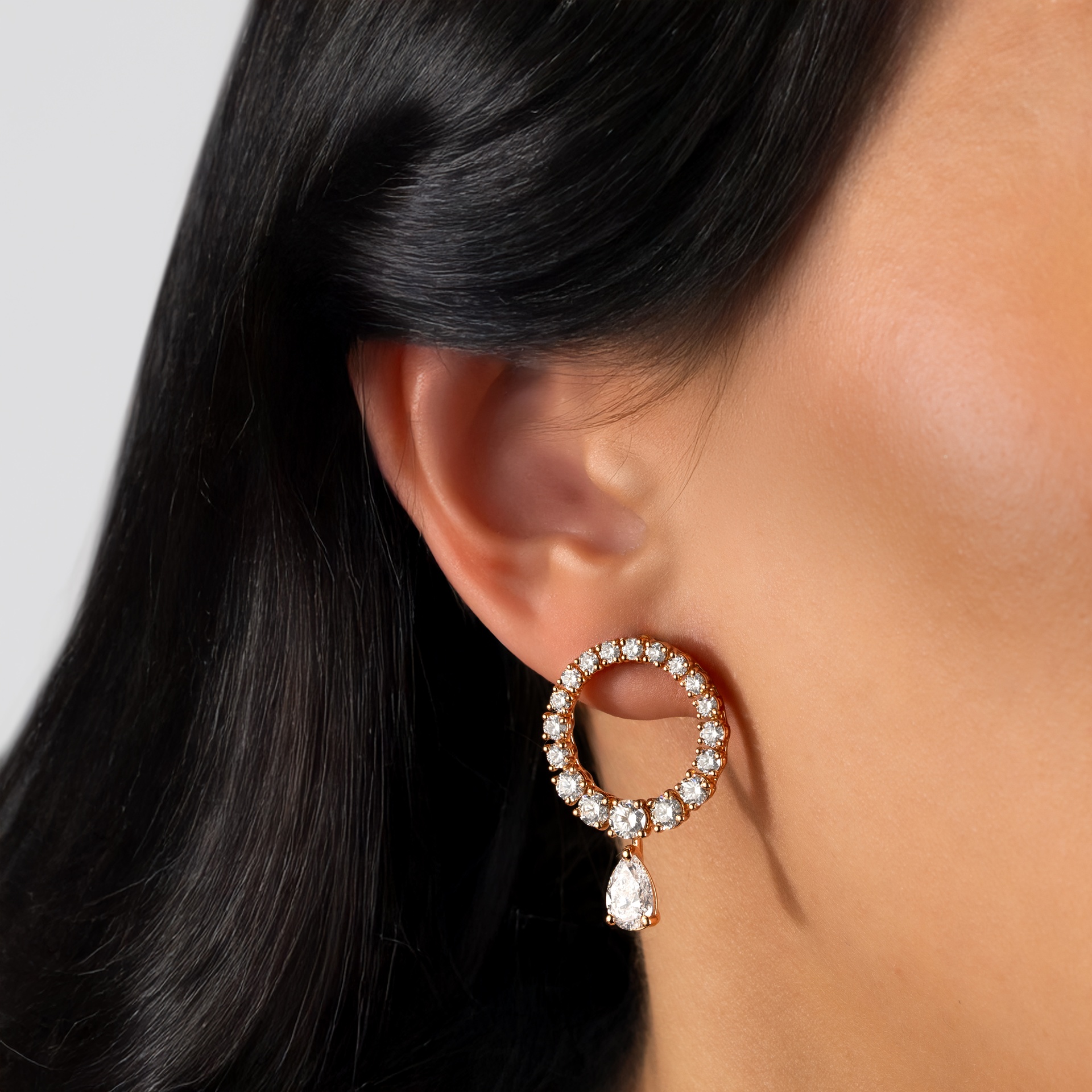 HIGH JEWELRY EARRING