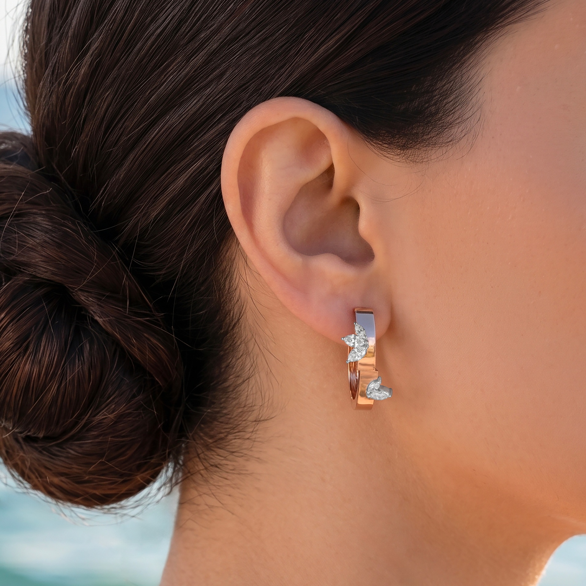 LUST EARRING