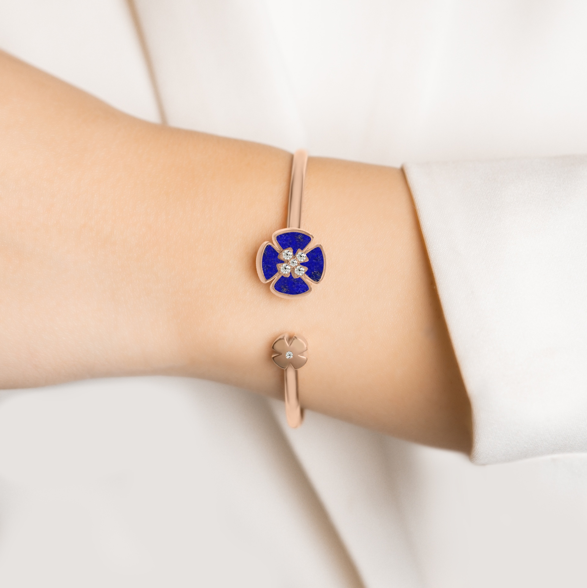 EVERBLOOM BANGLE