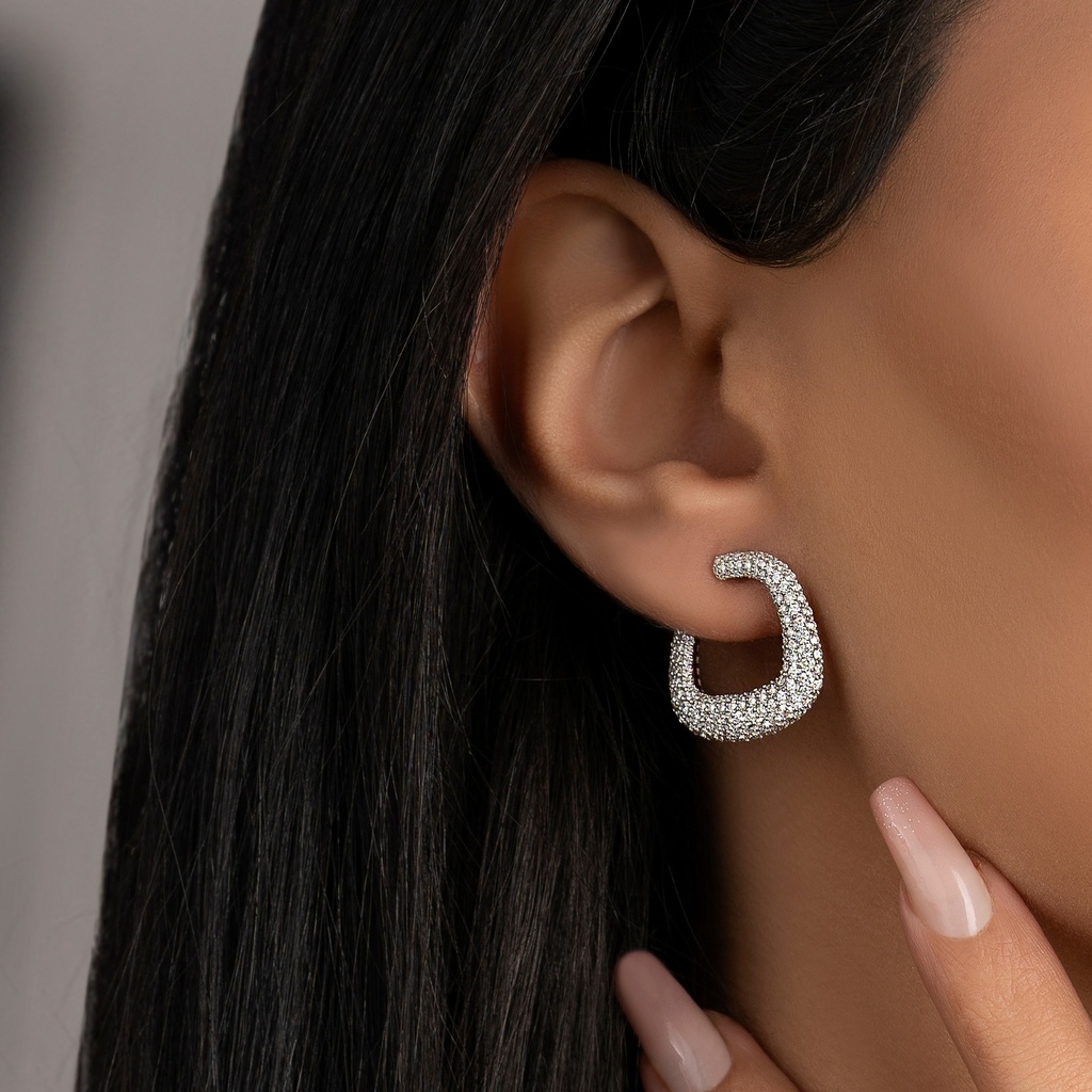 HIGH JEWELRY EARRING