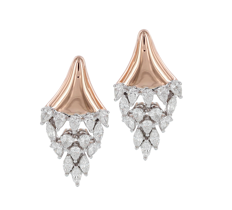 LUST EARRING